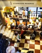 XIPOO XP93220 Street view of Starbucks selected coffee shop
