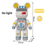 Mpin M6600 Astronaut Violent Bear Bearbrick