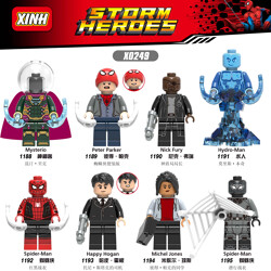 XINH 1195 8 minifigures: Spiderman