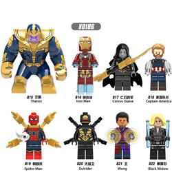 XINH 816 8 minifigures: Avengers