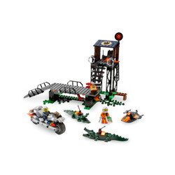 Lego 8632 Agent: Swamp Crocodile Battle
