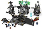 Lego 7783 Bat Cave: The Invasion of PenguinMan and the Frozen Man