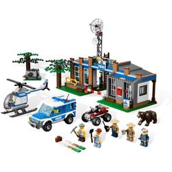 Lego 4440 Forest Police: Forest Police Department
