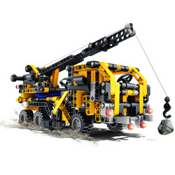QIZHILE 23002 Master builder: engineering crane