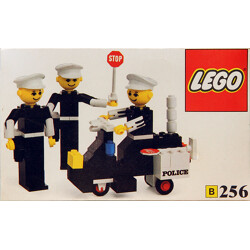 Lego 256 Police cars and motorcycles