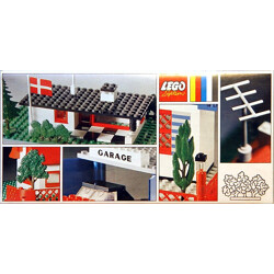 Lego 990 Trees and Signs (1969 version with old style trees and 3 bricks)