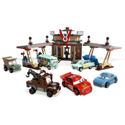 Lego 8487 Automotive General Mobilization: McQueen V-8 Fleur Cafe