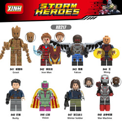 XINH 948 8 minifigures: Super Heroes