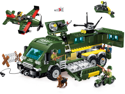 QMAN / ENLIGHTEN / KEEPPLEY 1709 Field Series: Armoured Vehicles Attacked