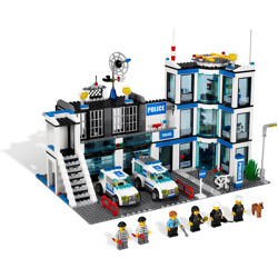 Lego 7498 Police: General Police