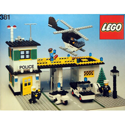 Lego 381-2 Police Headquarters