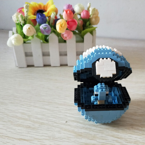 Wise Hawk 2533 Medium Pocket Squirtle Monster Blue Dive Ball