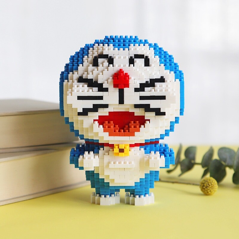 LBOYU 7097 Doraemon Holds Dorayaki
