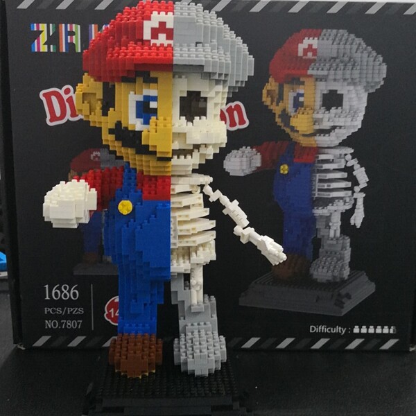 ZRK 7807 Super Mario Red Mario Dissection Skeleton