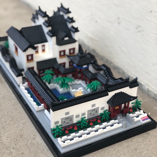 BALODY 16215 World Architecture Garden House Courtyard Lake