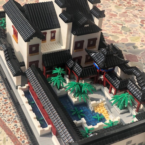 BALODY 16215 World Architecture Garden House Courtyard Lake
