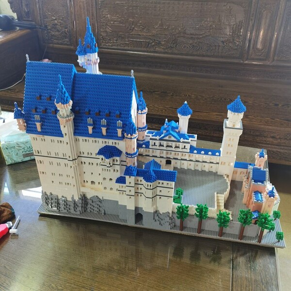Lezi 8020 Neuschwanstein Castle