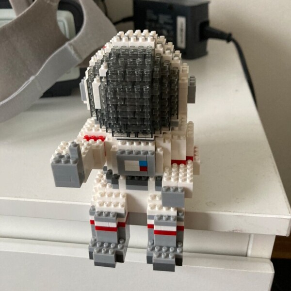 SC 8803-2 Astronaut with Black Helmet