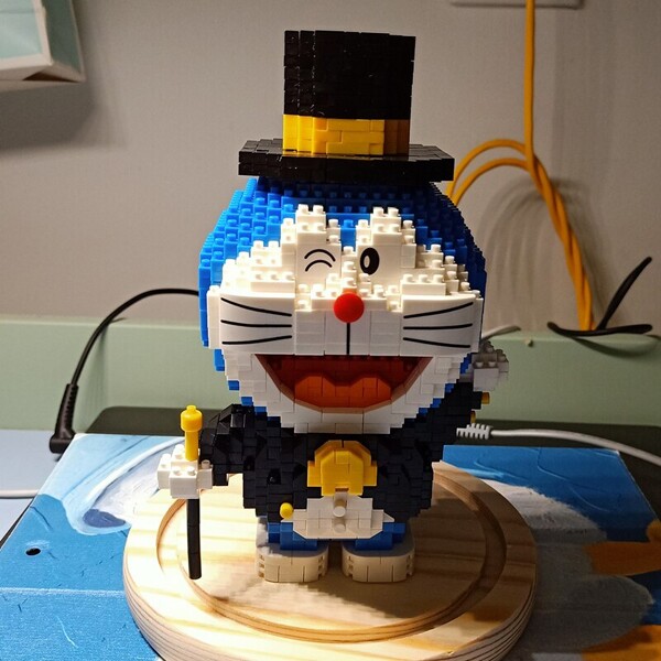 Balody 16132 Doraemon Gentleman
