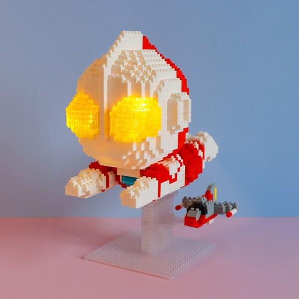 HC Magic 9090 Flying Ultraman