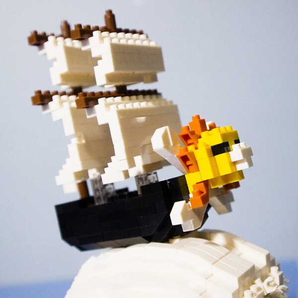 Wise Hawk 2656 Thousand Sunny Pirate Ship with Sea Wave