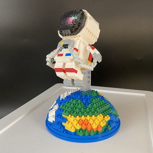 WISE HAWK 2683-2685 Space Astronaut