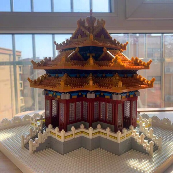 YZ 9133 Turret of The Palace Museum