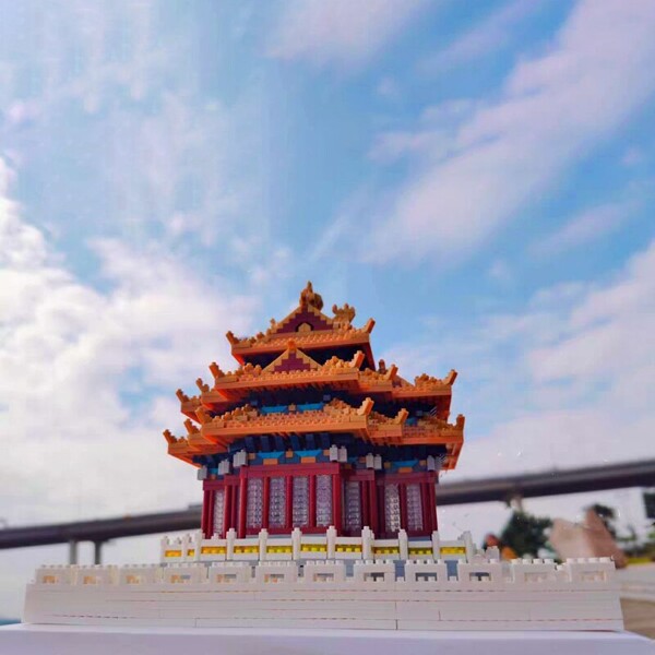 YZ 9133 Turret of The Palace Museum
