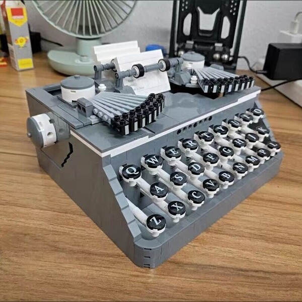Zhegao 00940 Retro Classic Typewriter