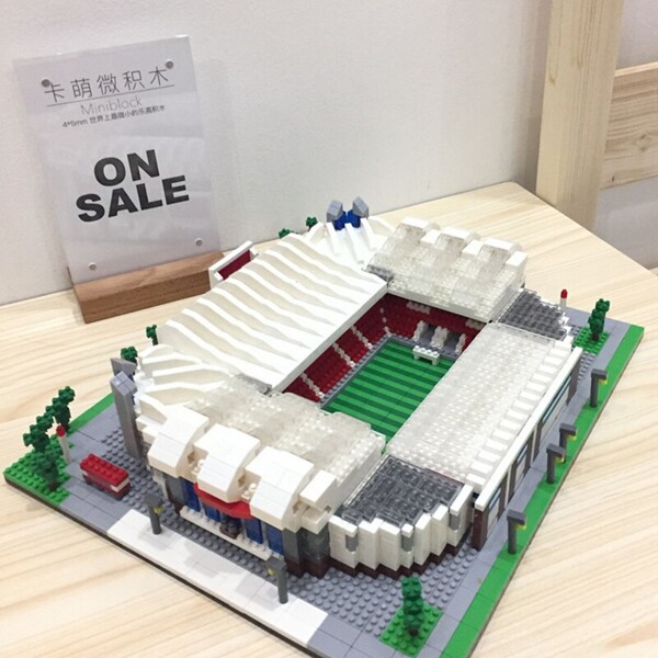 PZX 9912-1 Old Trafford Stadium