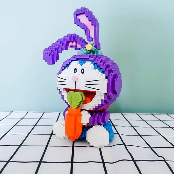 LP 210587 Doraemon in Rabbit Holding Carrot