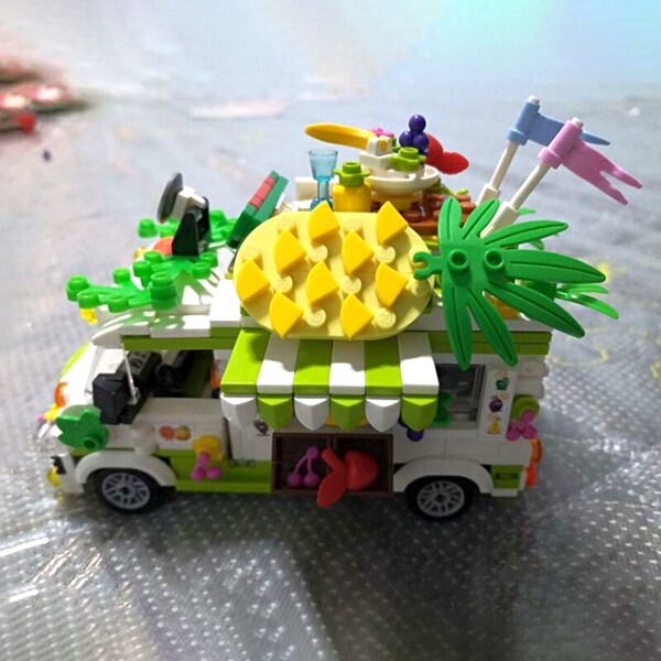 Lezi 00886 Fruit Cart Car with Watermelon and Pineapple