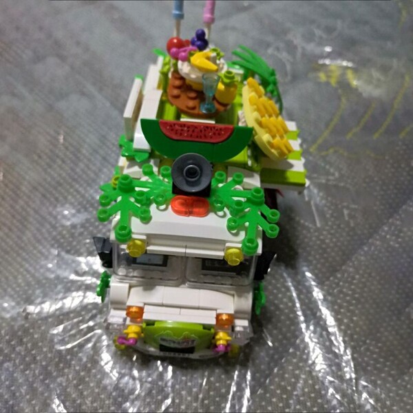 Lezi 00886 Fruit Cart Car with Watermelon and Pineapple