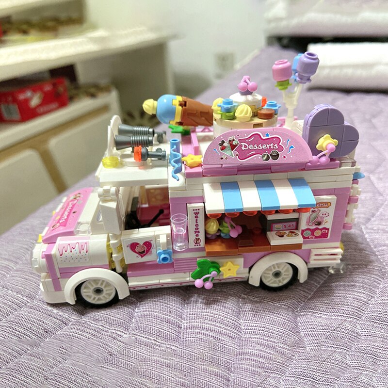 Lezi 00887 Dessert Candy Car with Balloon and Flower