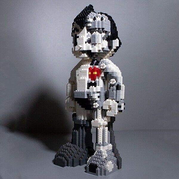 SC 9002-6 Astroboy Mighty Atom Black and White Left Dissection