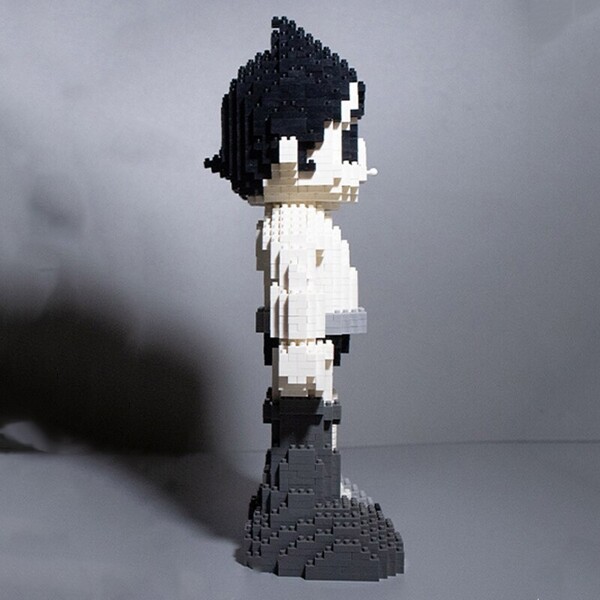 SC 9002-6 Astroboy Mighty Atom Black and White Left Dissection