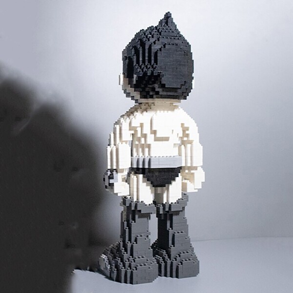 SC 9002-6 Astroboy Mighty Atom Black and White Left Dissection