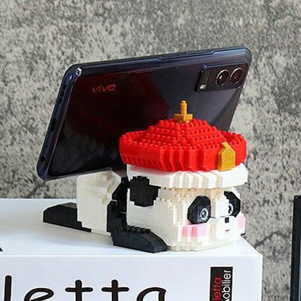 YKO 1122 China Ancient Emperor Panda Phone Holder