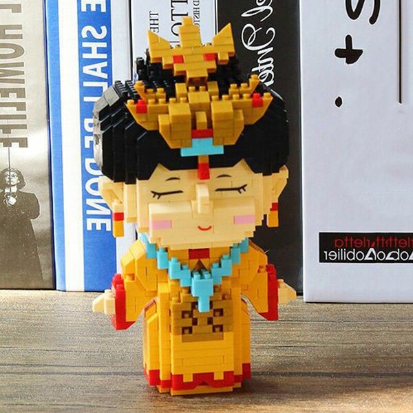 YKO 2153 China Ancient Queen Phoenix Coronet and Robe