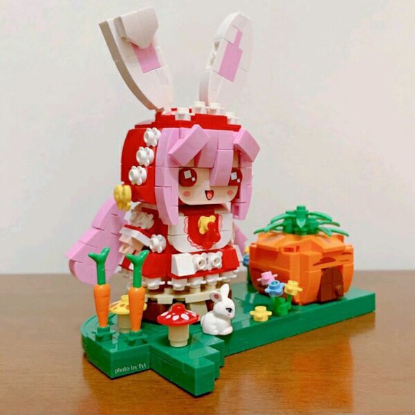 LOZ 1663 Rabbit Doll and Carrot