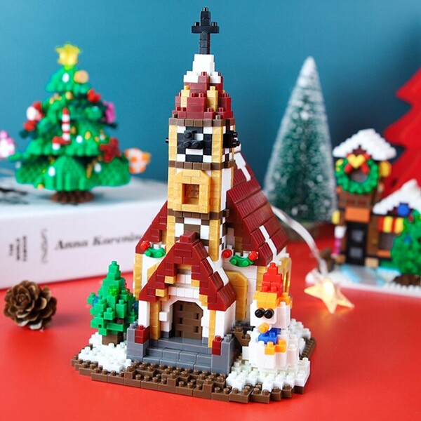 Boyu 8419A Architecture Merry Christmas Winter Church Snowman Tree