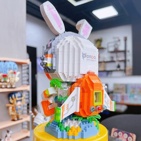 LOZ 8118 Space Panda Astronaut Rabbit Spaceman