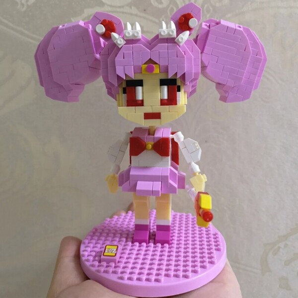 LOZ 9211 Anime Sailor Moon Tsukino Usagi Chibiusa Soldier Doll Model
