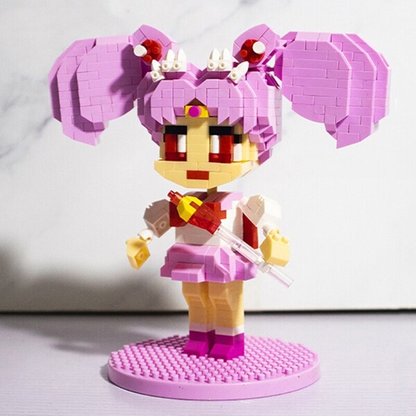LOZ 9211 Anime Sailor Moon Tsukino Usagi Chibiusa Soldier Doll Model