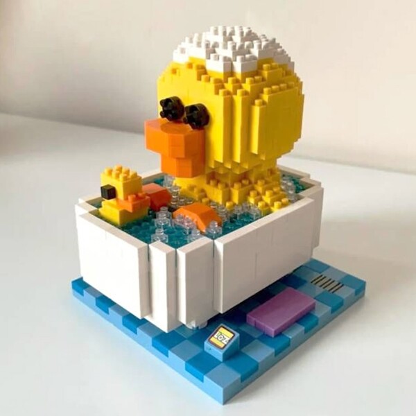 LOZ 9750 Bath Chicken Chick Duck Bathtub Pet Doll Model