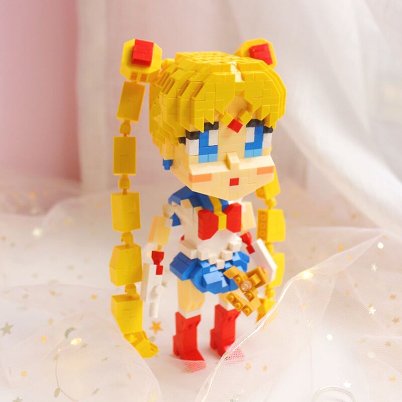 LOZ 9794 Anime Sailor Moon Tsukino Usagi Pretty Soldier Doll Model