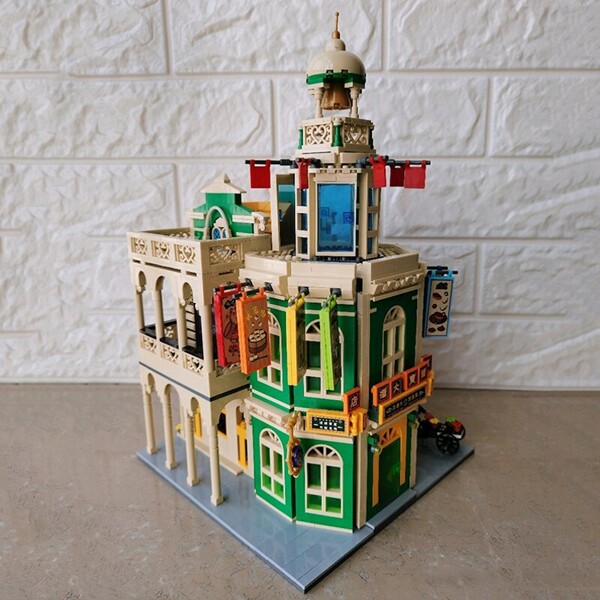 LOZ 1039-1042 City Architecture Hotel Restaurant Wine Bar Bank Cinema 3D