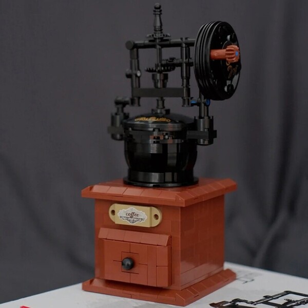Lezi 00984 Retro Classic Hand Operated Coffee Maker Drink