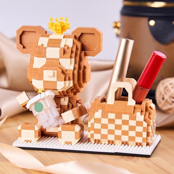 YP 6905 Crown Bear Animal Doll Coffee Drink Bag Pen Container Model