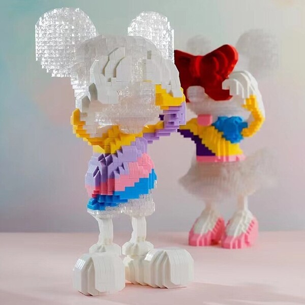 LP 210657 Disney Mickey Mouse Girl Doll With LED Light